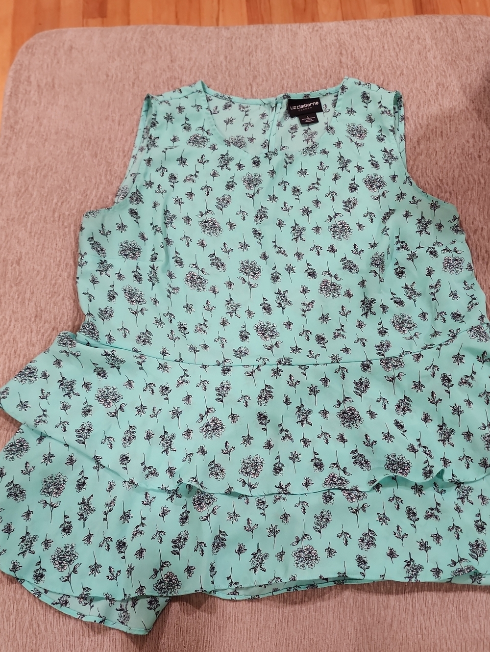 Liz Claiborne Mint Green Floral Ruffle Tank Size L